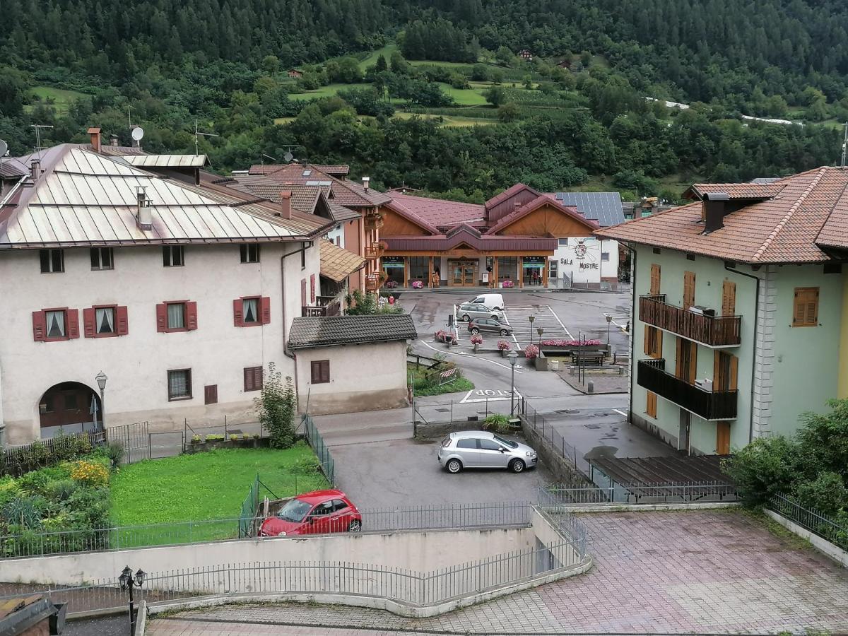 Appartamento En Mez Al Paes Dimaro Exterior foto